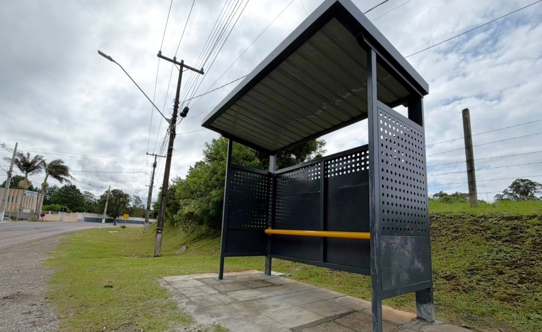 Prefeitura e AMEP instalam 30 novos pontos de ônibus em locais de maior fluxo