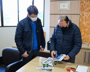 1ff9e243-c5fc-4af5-8cba-aee5bc9675f8.jpg