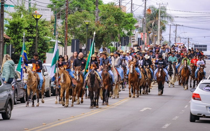 Cavalgada Joia Rara resgata tradição e cultura