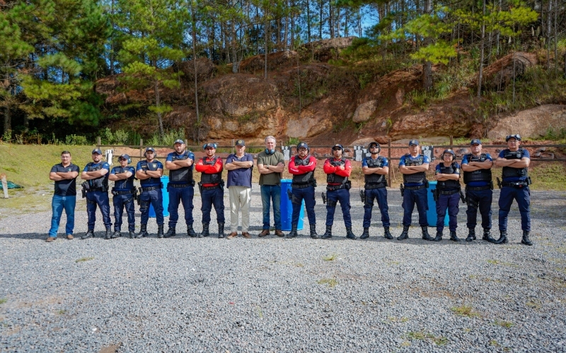 Guarda Municipal de Quatro Barras participa de requalificação anual em habilitação de armas