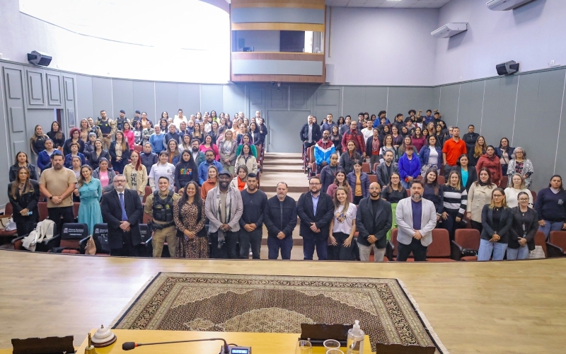 Durante 1º Seminário de Neurodiversidades, Quatro Barras anuncia construção de um Centro de Autismo 