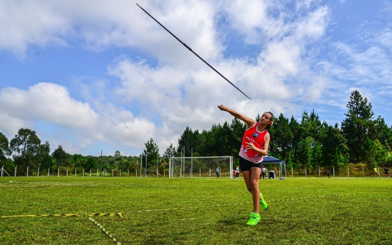 Programa Bolsa Atleta está levando incentivo a mais de 75 crianças e jovens em múltiplas modalidades