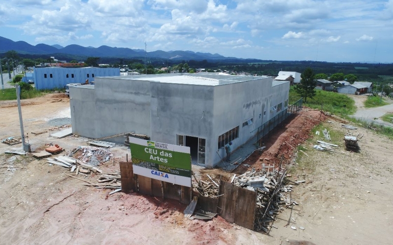 CEU das Artes de Quatro Barras atinge 75% de conclusão de obras