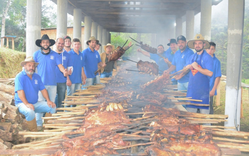Festa de São Pedro movimenta comunidade do Rio do Meio