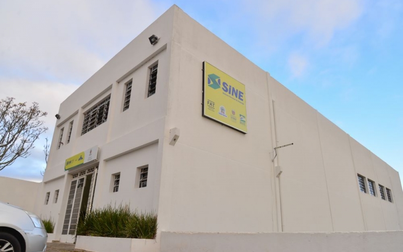 QUATRO BARRAS DESTACA-SE NA GERAÇÃO DE EMPREGOS E CONTRATAÇÕES FRENTE AOS DEMAIS DA REGIÃO METROPOLITANA DE CURITIBA 