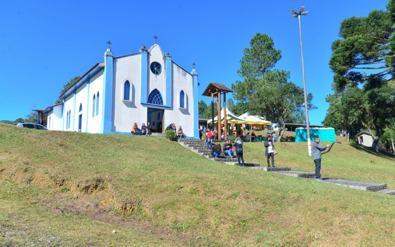 EM LOUVOR À SÃO PEDRO, COMUNIDADE DO RIO DO MEIO CELEBRA MAIS UMA EDIÇÃO DA SUA TRADICIONAL FESTA