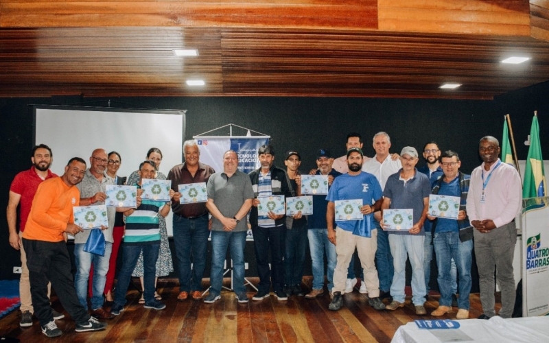 Servidores da limpeza pública e do Meio Ambiente participam do Curso de Cidades Sustentáveis