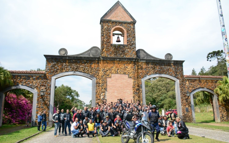 1° Moto Encontro de Quatro Barras é sucesso de público entre os apaixonados por duas rodas