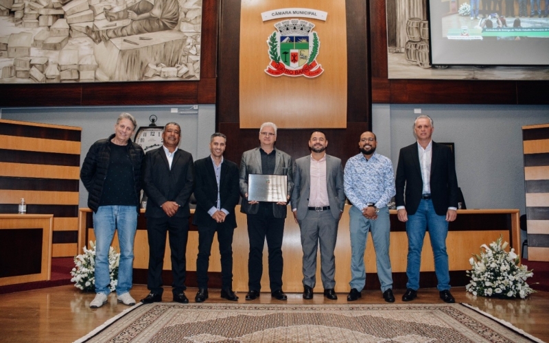 Lauro Pastre Júnior recebe o Título de Cidadão Honorário de Quatro Barras