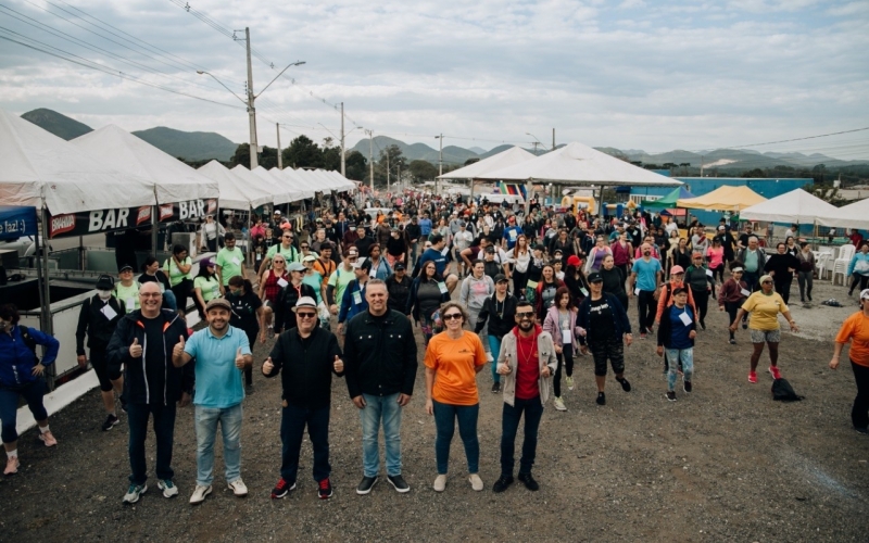 Com sucesso de público, Quatro Barras realiza a 1ª Festa do Canteiro