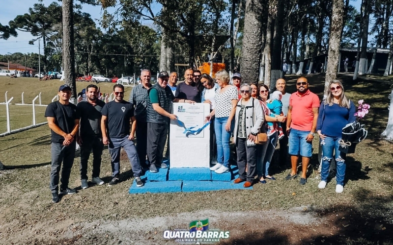Prefeitura reinaugura Estádio Municipal Henrique Heindyk, no Pinheirinho