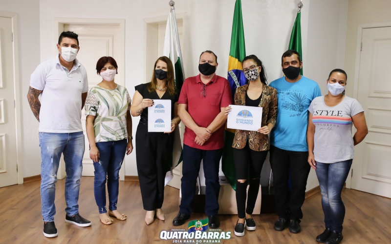 Aluna de Quatro Barras é selecionada no Programa Ganhando o Mundo e fará intercâmbio na Nova Zelândia
