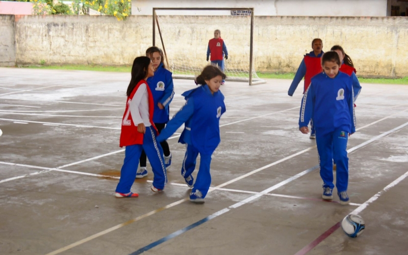 Copinha do Mundo promove integração entre escolas