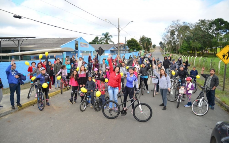 Escola Municipal João  Curupaná realiza 1° Passeio Ciclístico