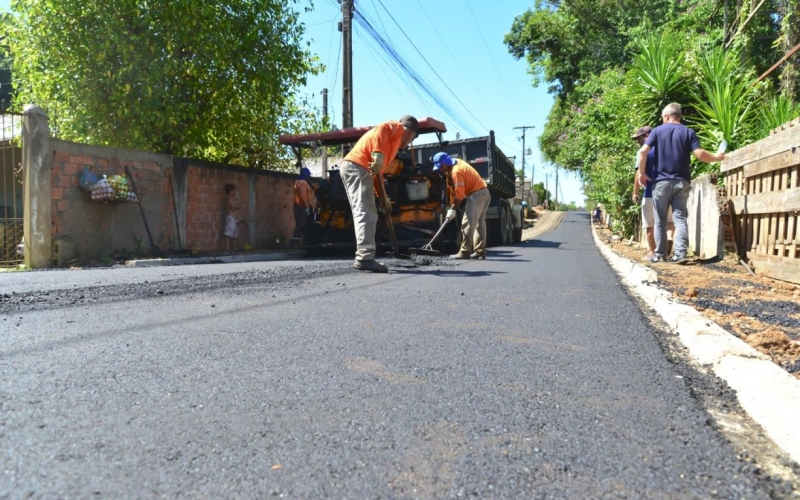 Obras na Rua Antonio Batista Prado levam melhorias ao Jardim Menino Deus