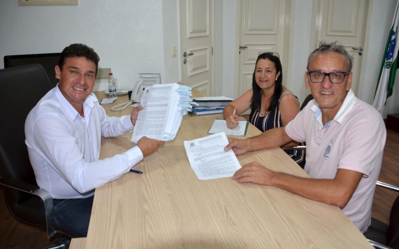 Prefeito Lara autoriza mais R$ 2,3 milhões para obras de pavimentação