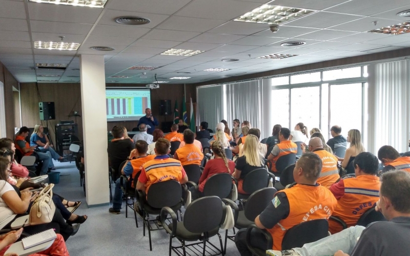 Quatro Barras participa do comitê regional de combate à dengue