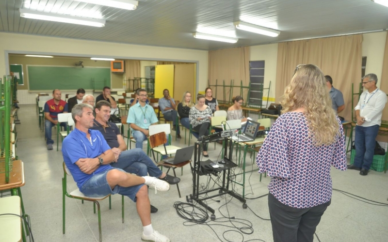 Abastecimento e esgotamento sanitário são temas de audiência pública 