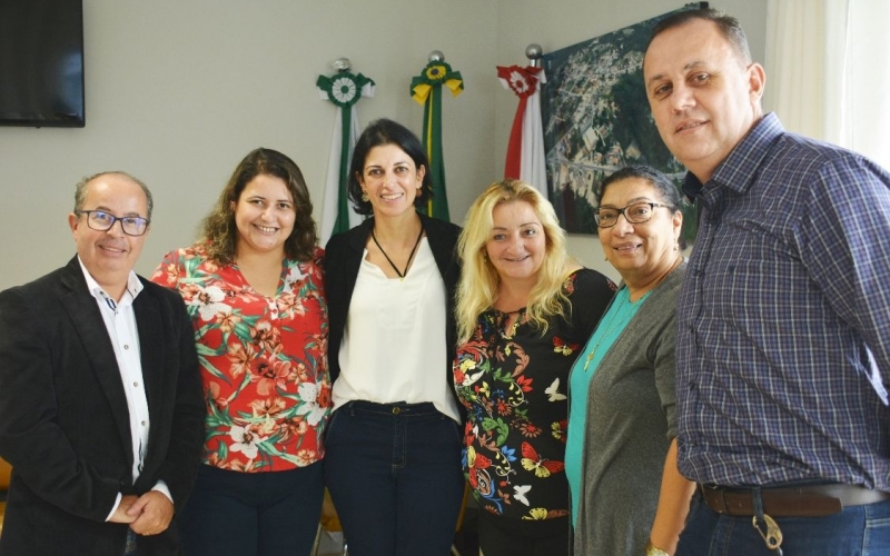 Equipe de Quatro Barras faz visita a Agudos do Sul
