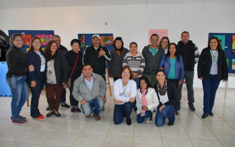 CAPS comemora seus 7 anos com vernissage produzida pelos próprios pacientes