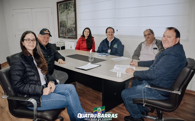 Agricultores de Quatro Barras serão beneficiados com parceria entre Prefeitura e IDR, antiga Emater